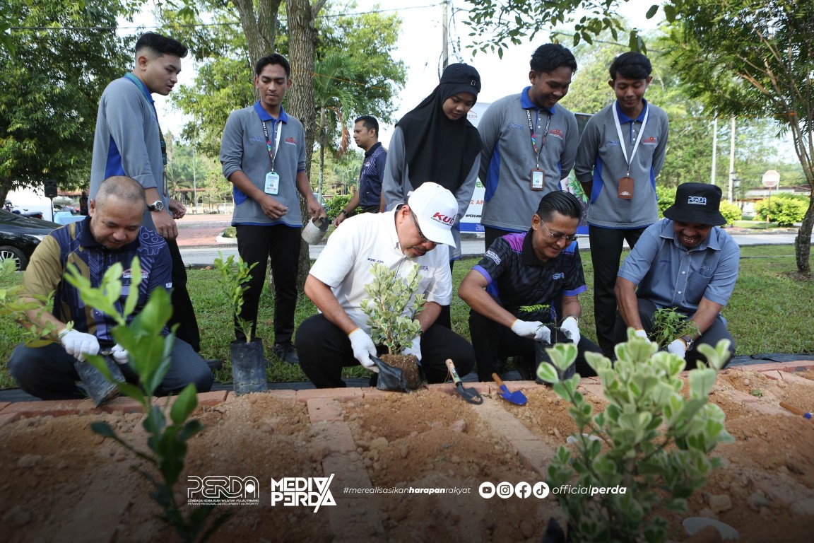 Program Penanaman 1 Juta Pokok Dalam Sehari di Pulau Pinang